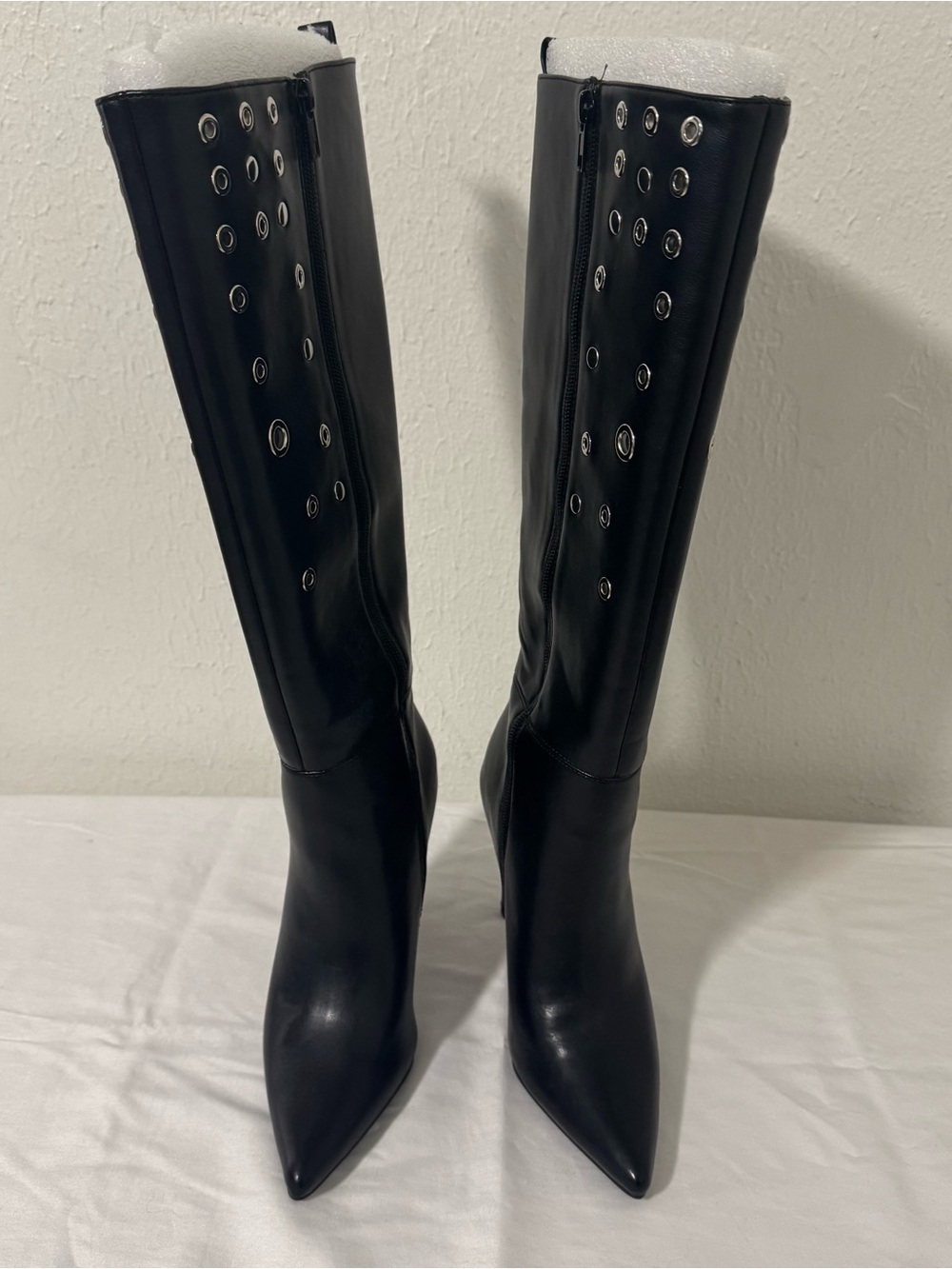 NWOR Women’s Size 5.5 Black Grommet Stud Details Knee-High Stiletto Boots - Picture 6 of 11